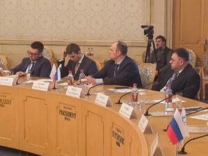 Гендиректор «Газпром трансгаз Екатеринбург» обсудил малотоннажное производство СПГ на ММЭФ