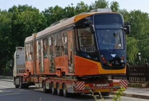 В Екатеринбурге обкатают пятисекционный трамвай УКВЗ
